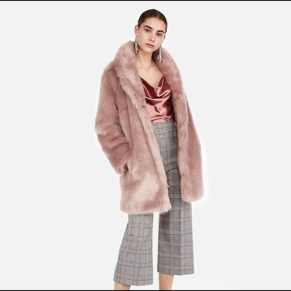 EXPRESS Long Faux Fur Coat